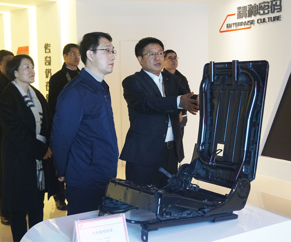 Secretary of the Party Working Committee of Suzhou Park Wu Qingwen and his party visited our company Secretary of the Party Working Committee of Suzhou Park Wu Qingwen and his party visited our company