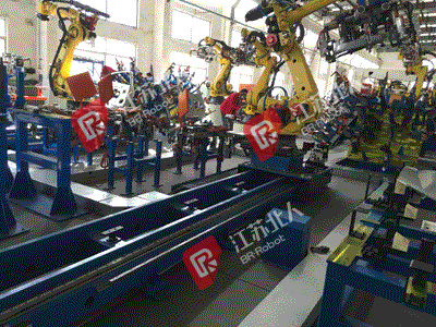 Four-door piping Four-door piping