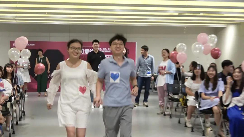 With me for ten years and you in the future, Jiangsu Beiren bachelor parties are lively and party! With me for ten years and you in the future, Jiangsu Beiren bachelor parties are lively and party!